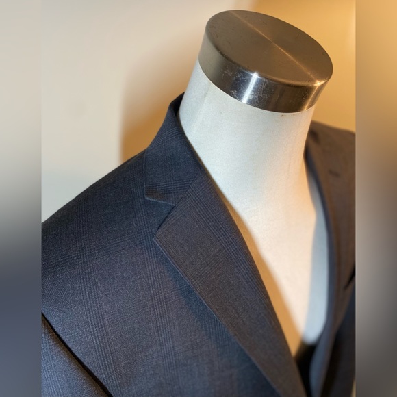 Michael Kors - Ultraluxury Blazer - 42L - Picture 2 of 4